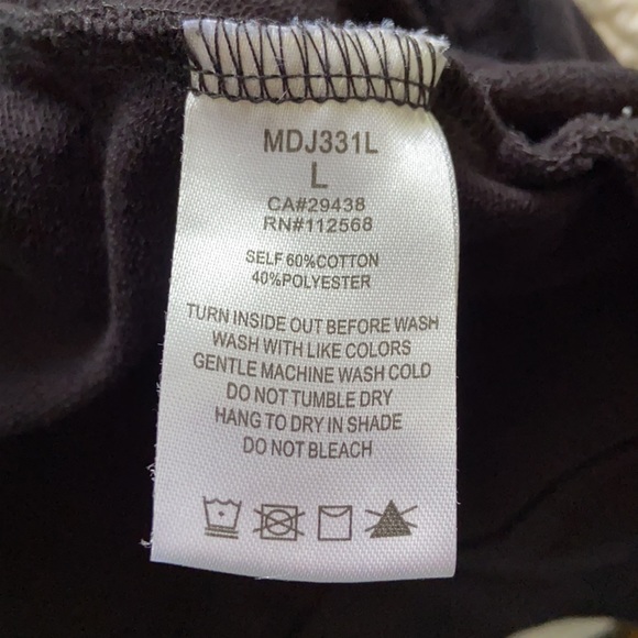 Black hooded jacket with beautiful embroidery - Picture 3 of 4